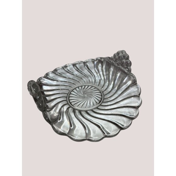 Clear Glass Swirl Pattern Bon Bon Dish With Up Curved Handles, Vintage - Picture 2 of 15
